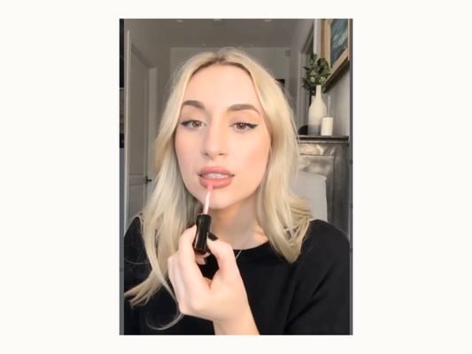 Natural, Lightweight Lip Gloss for Everyday Wear